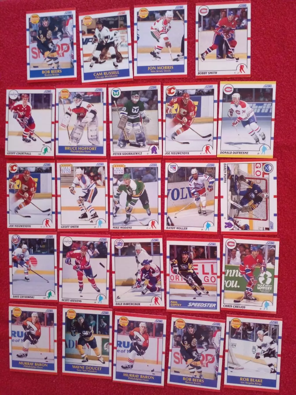 Карточки НХЛ 24 шт.