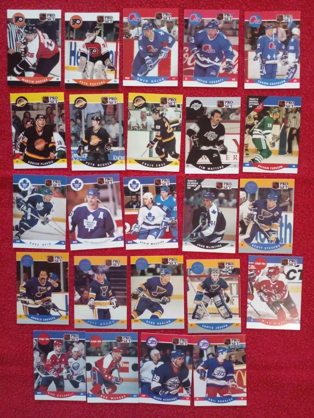 Карточки НХЛ 24 шт...