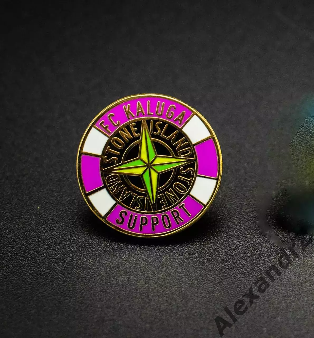 Значок ФК Калуга - Support. (сиреневый) Stone Island. Kaluga