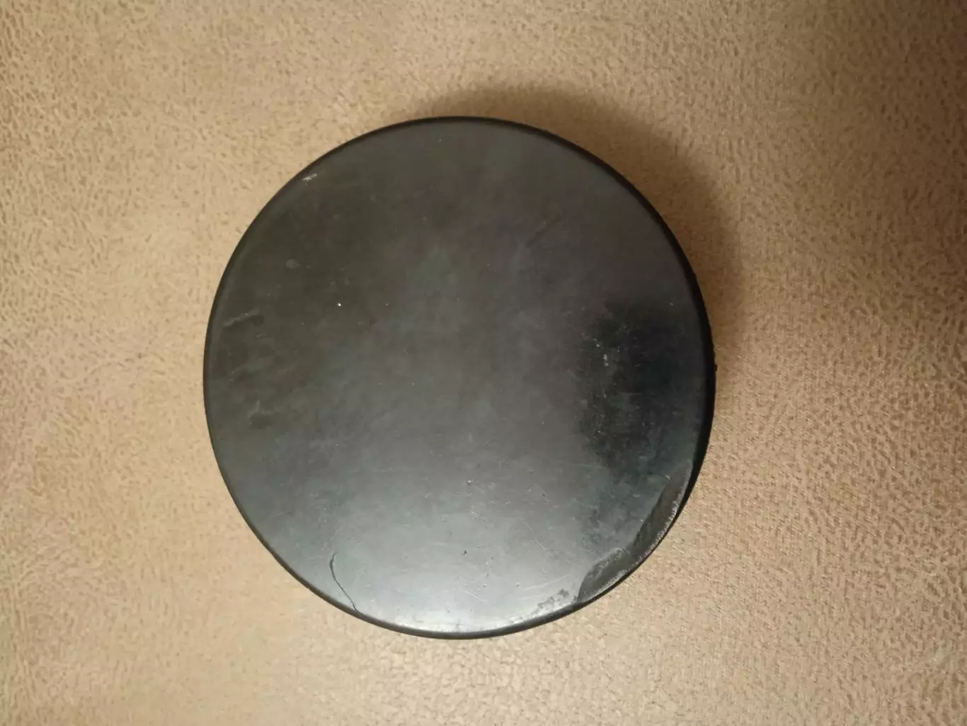 Хоккей,шайба игровая(пр-во-Чехословакия) 1