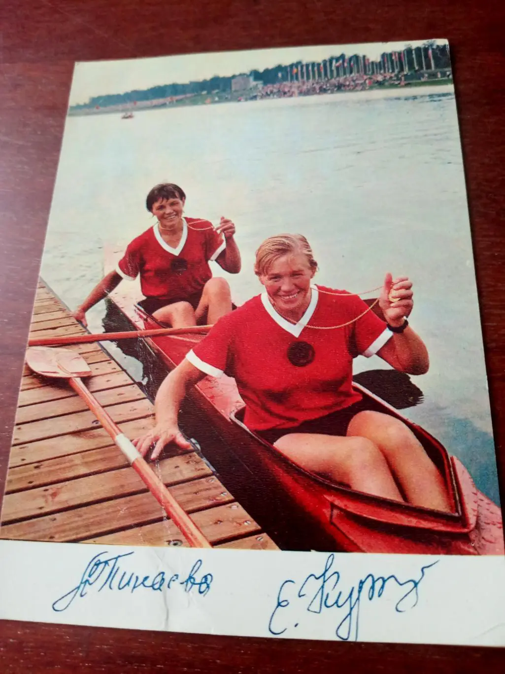 Гребля на байдарках - Л.Пинаева, Е.Курышко