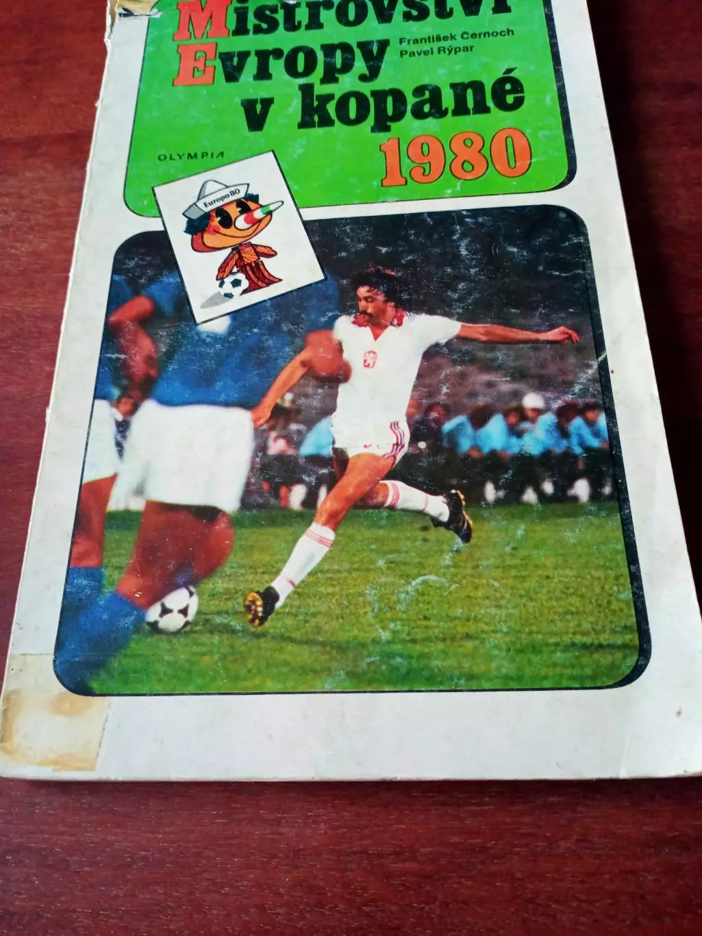 Mistrovstvi Evropj v kopane. 1980. Более 150 страниц