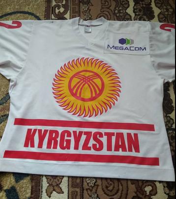 Официальный игровой свитер сборной Кыргызстана 4