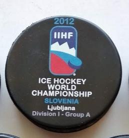 Хоккей - Официальная игровая шайба IIHF ЧМ 2012 I див.,гр. А Словения
