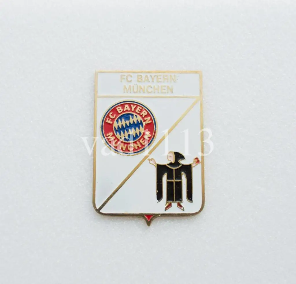 ФК Бавария Мюнхен Германия / герб города и эмблема клуба/