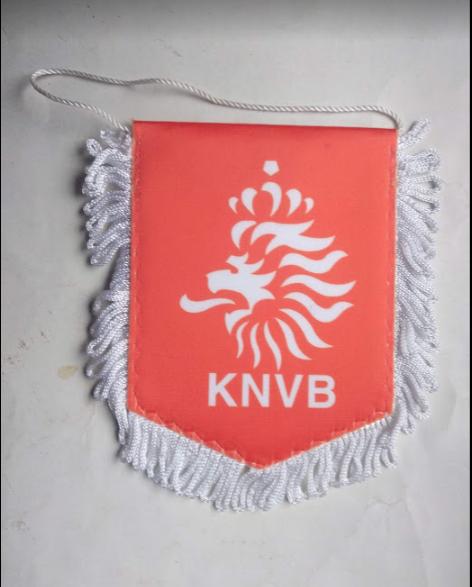 Официальный вымпел федерации футбола Нидерландов 1
