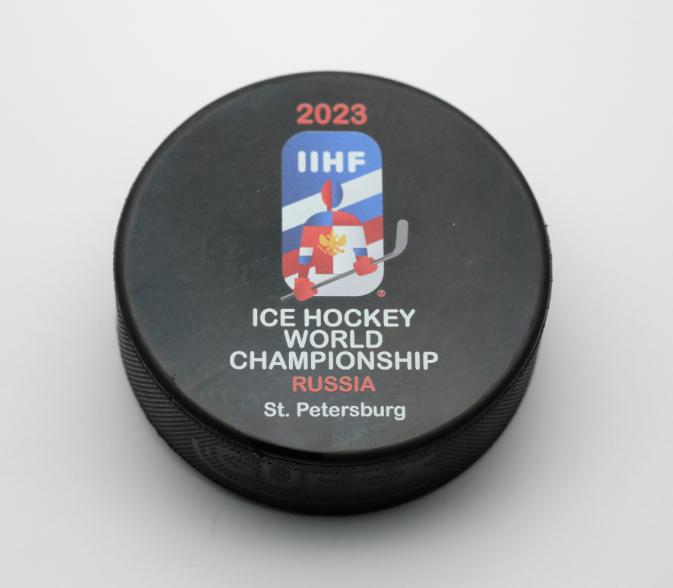 Хоккей. Сувенирная шайба с презентации логотипа Чемпионата Мира 2023