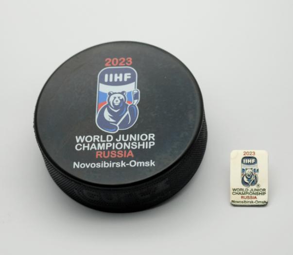 Хоккей. Сувенирная шайба с презентации логотипа молодежного Чемпионата Мира 2023
