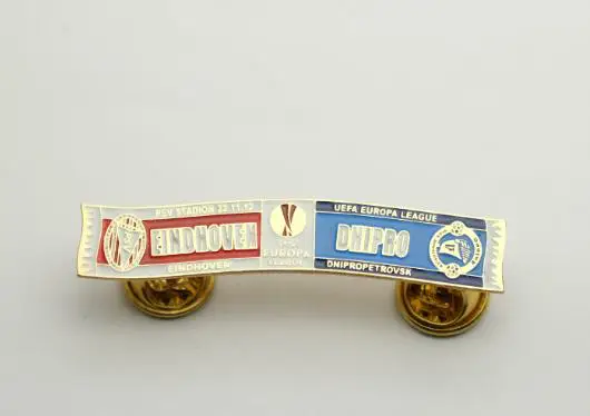 Серия значков шарфы ФК Днепр Днепропетровск - ПСВ Нидерланды ЛЕ 2011-12 № 19