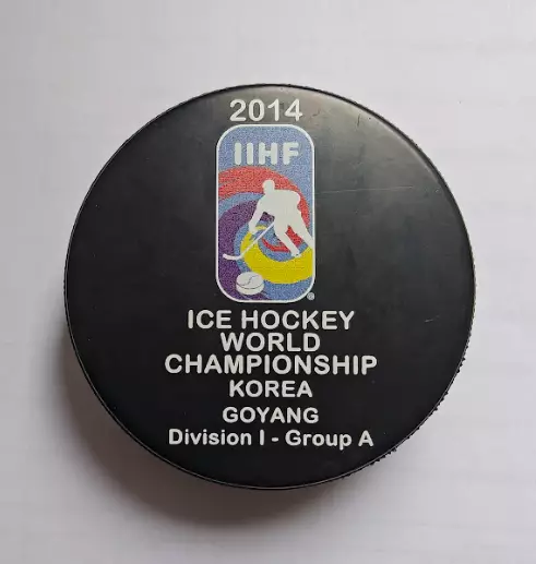 Хоккей- официальная игровая шайба IIHF Чемпионат Мира 2014 див. I-А Южная Корея