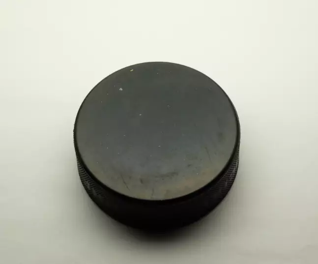 Хоккей официальная игровая шайба COOLBET -хоккейной лиги Эстонии. 1