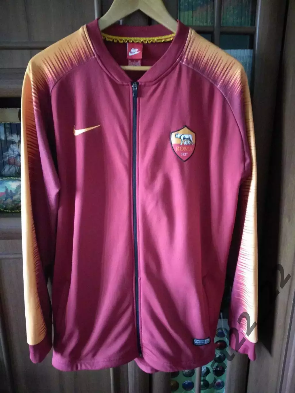 Оригинальная кофта. Рома Рим Италия