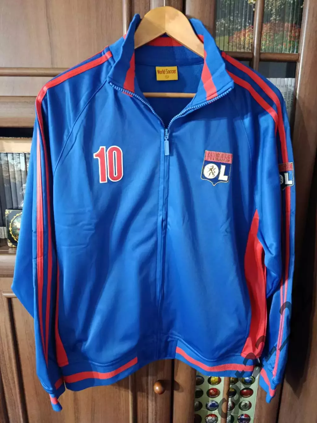 Оригинальная кофта. Лион Франция