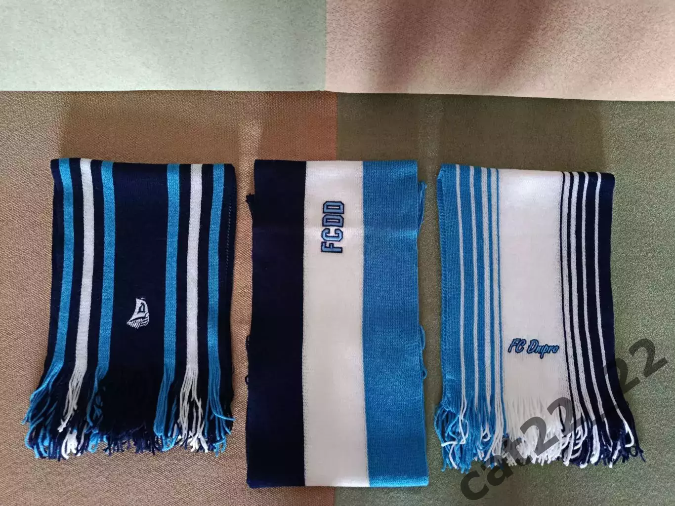 Лот 112. Шарф.Премиум серия клубных шарфов.ФК Днепр Днепропетровск/Днепр Украина 1