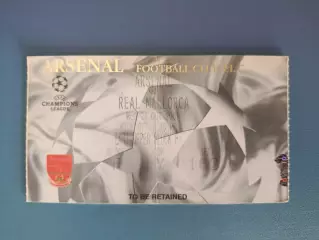 Арсенал Лондон Англия - Реал Мальорка Испания 2001/2002