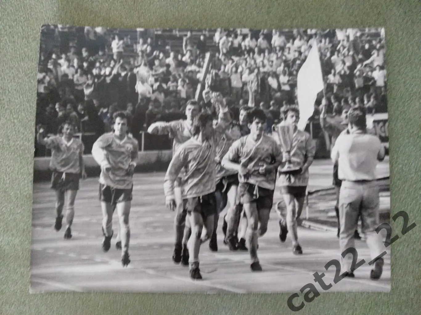 Оригинальная медаль. Чемпион Украины. Таврия Симферополь 1992. Киев Украина 2002 6