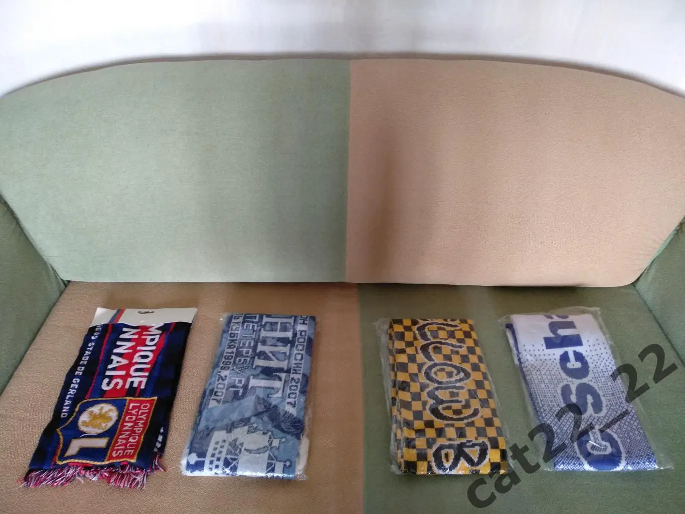 Лот № 7. Шарф футбольный. Лион, Зенит Санкт-Петербург Россия, Витесс, Шальке 04