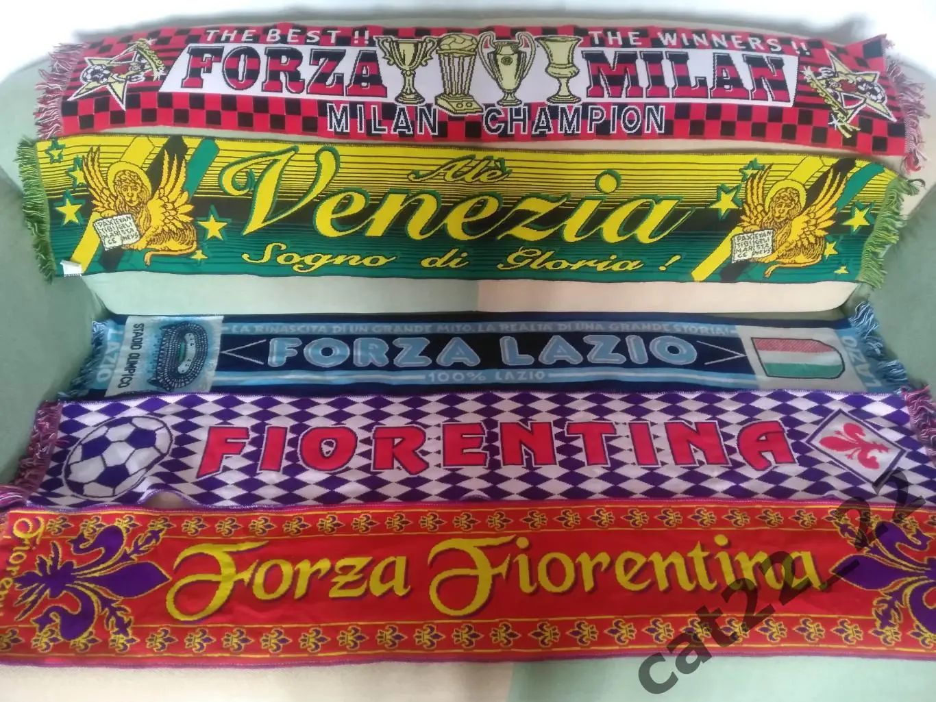 Лот № 13. Шарф футбольный. Милан Италия