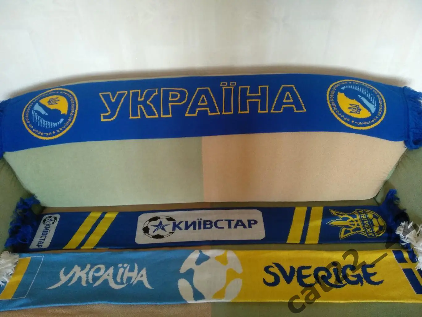 Лот № 85. Шарф футбольный. Украина 2005. Чемпионат Европы. Украина - Швеция 2012