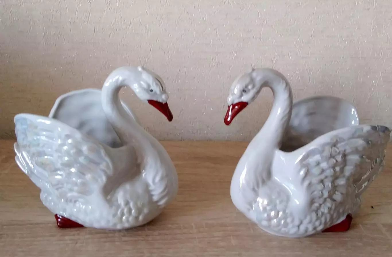 Салфетница Лебеди