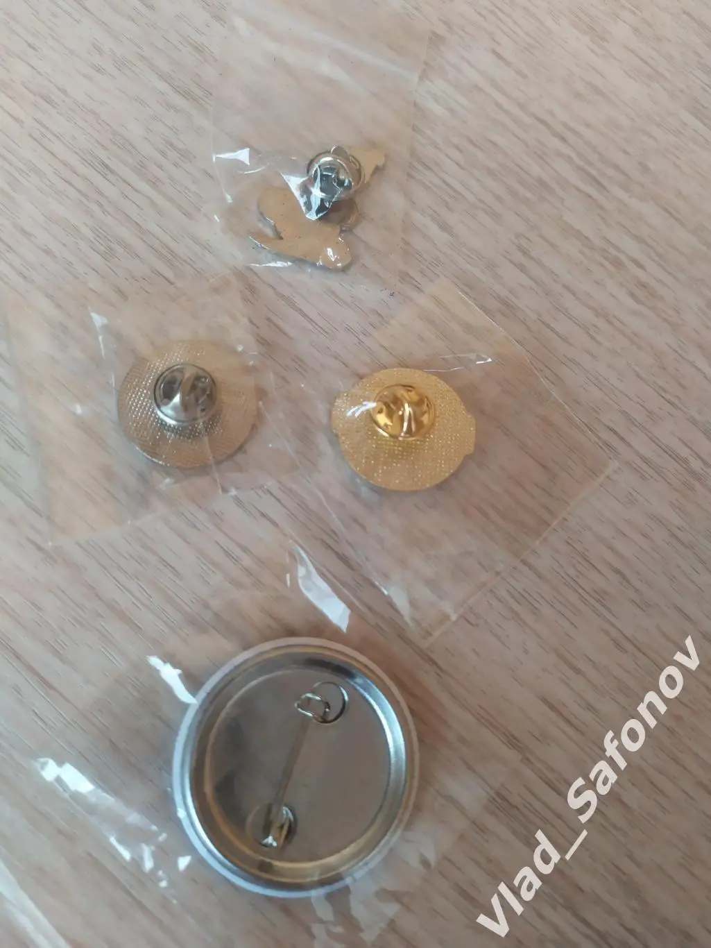 Значки. Комплект. Динамо(Владивосток). Лот для yara. 1