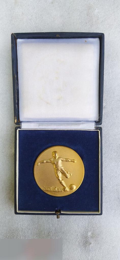 Медаль, Футбол, SV Stadtwerke, Заря, Ворошиловград, Луганск, Мюнхен, 3.1.1974 год, КОРОБКА, Тяжелый