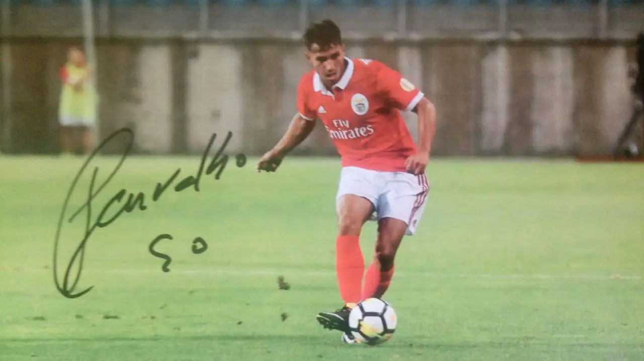 Оригинальные автографы футболистов Бенфика (Лиссабон, Португалия) 4