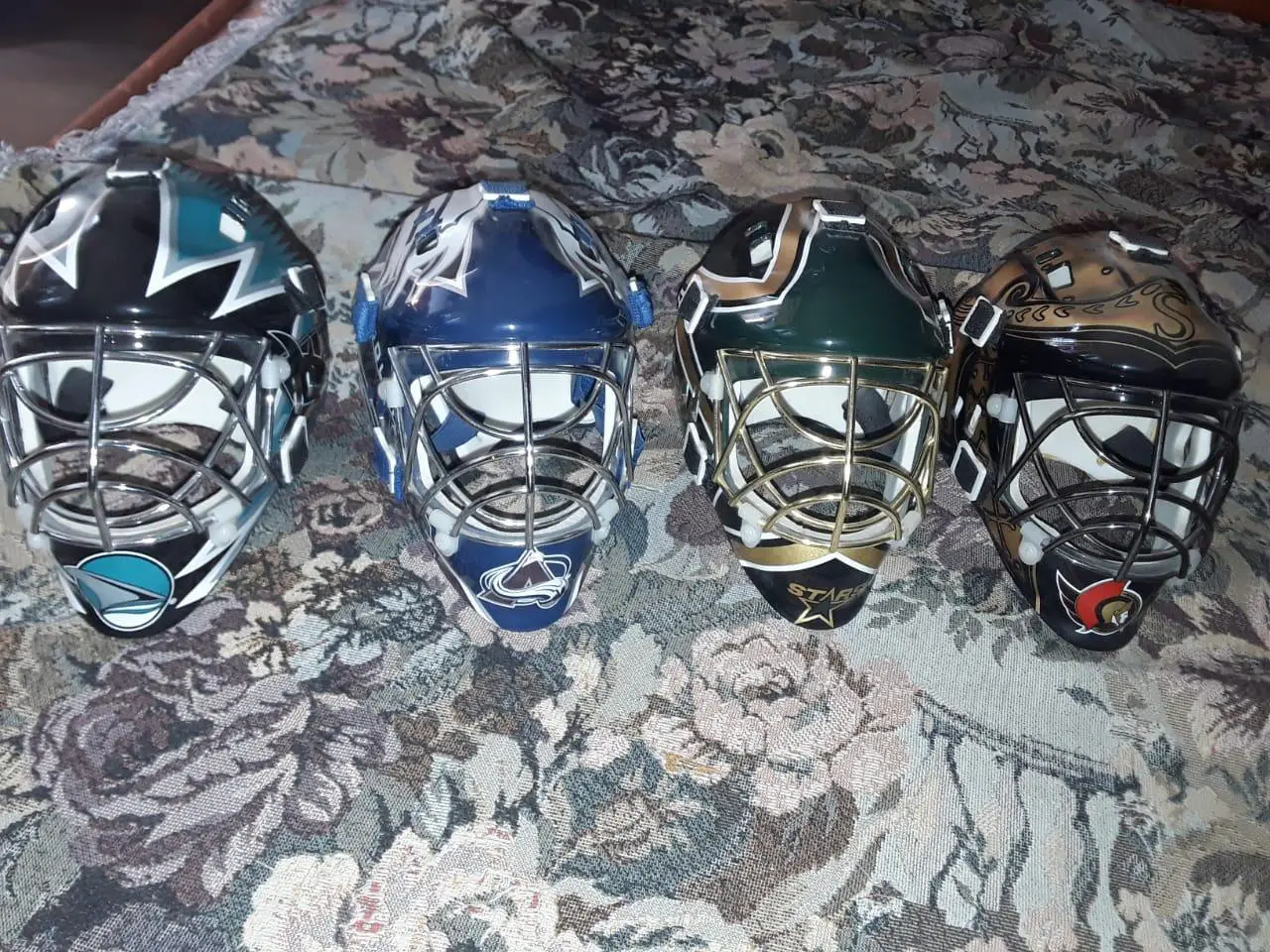 Сувенирные мини шлемы НХЛ (NHL)