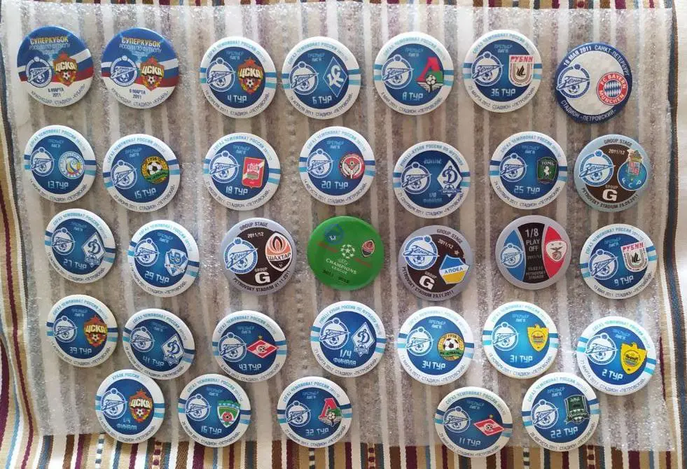 Матчевые значки Зенита сезон 2011 1