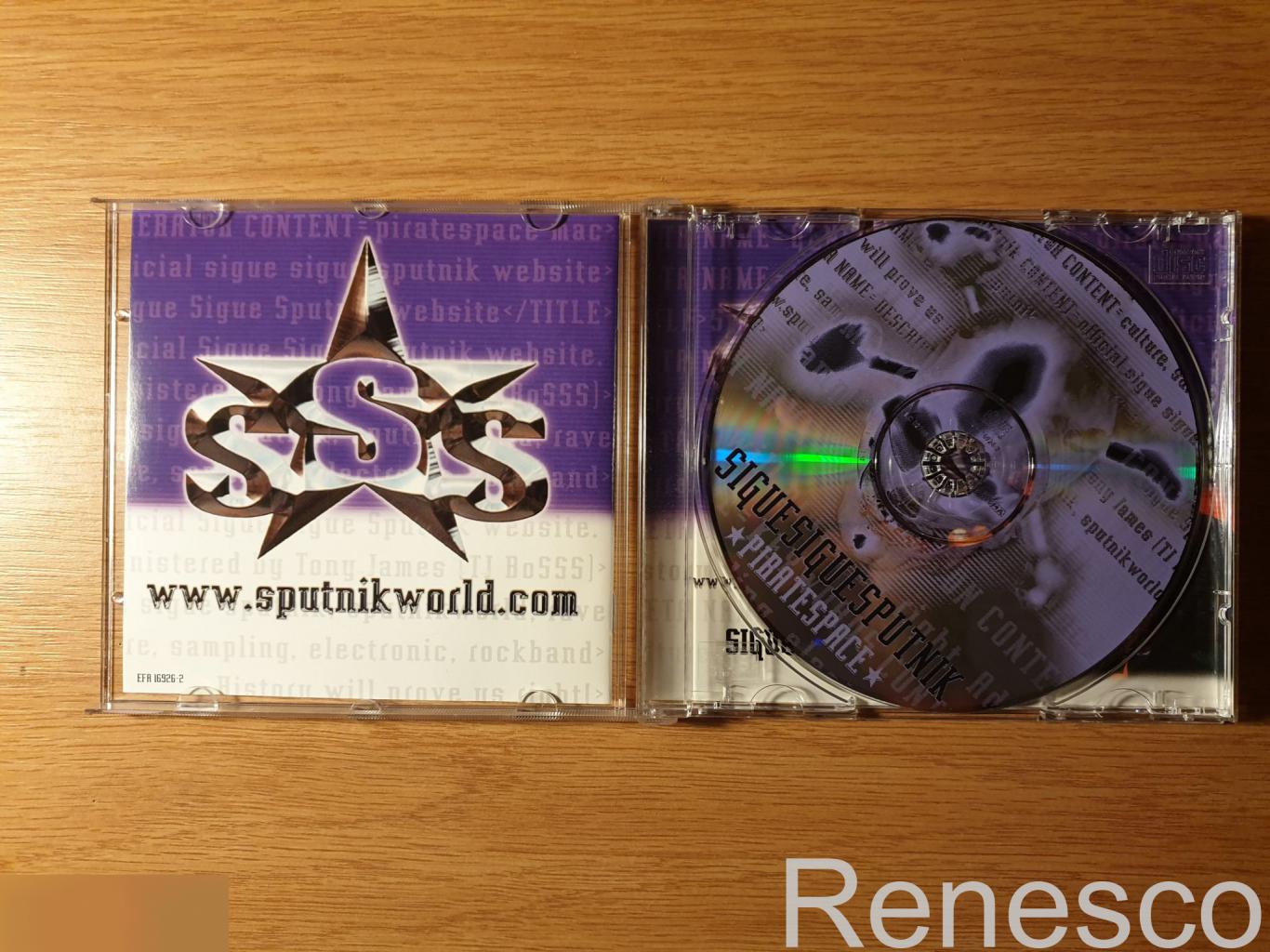 (CD) Siguesiguesputnik ?– Piratespace (2001) (Germany) 2
