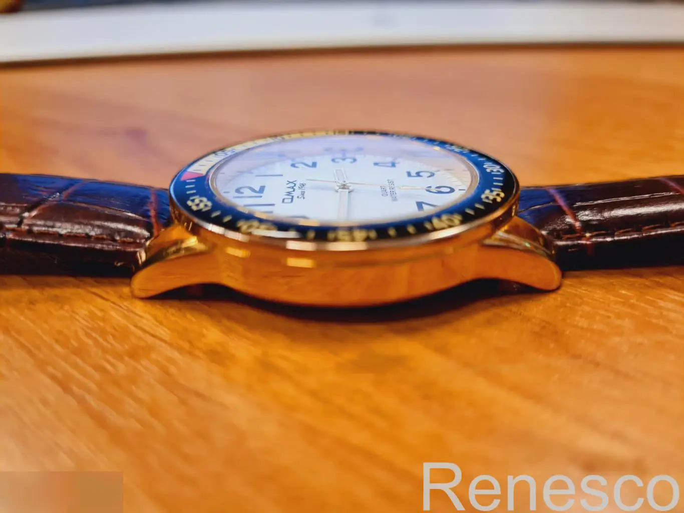 Часы OMAX Quartz Since 1946 c ремешком. Неношенные. 3