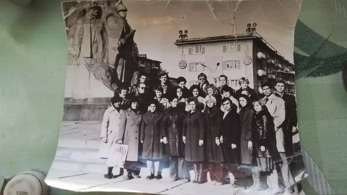 Фото 2 Днепропетровск Курсы повышения квалификации у Монумента Славы 1980