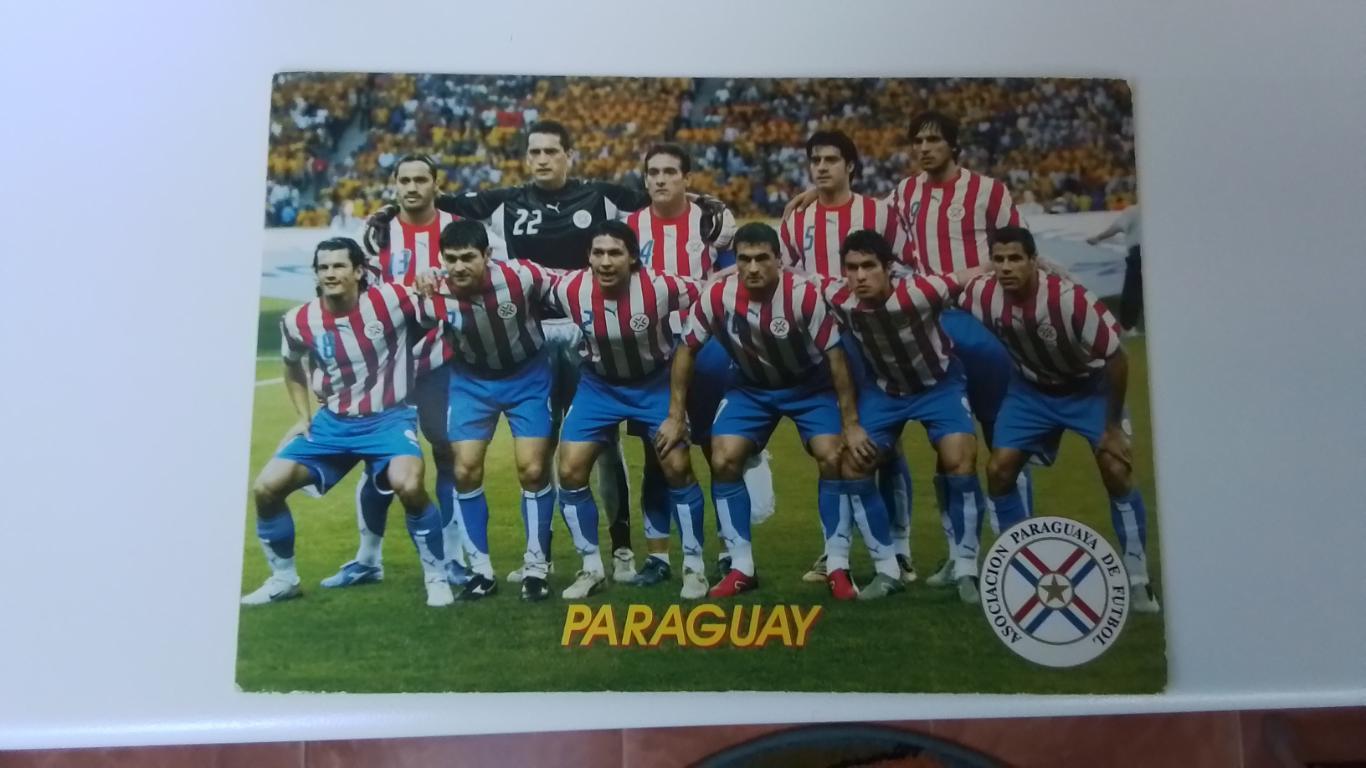 Открытка Серия В мире футбола N 825 Сборная Парагвай 2005