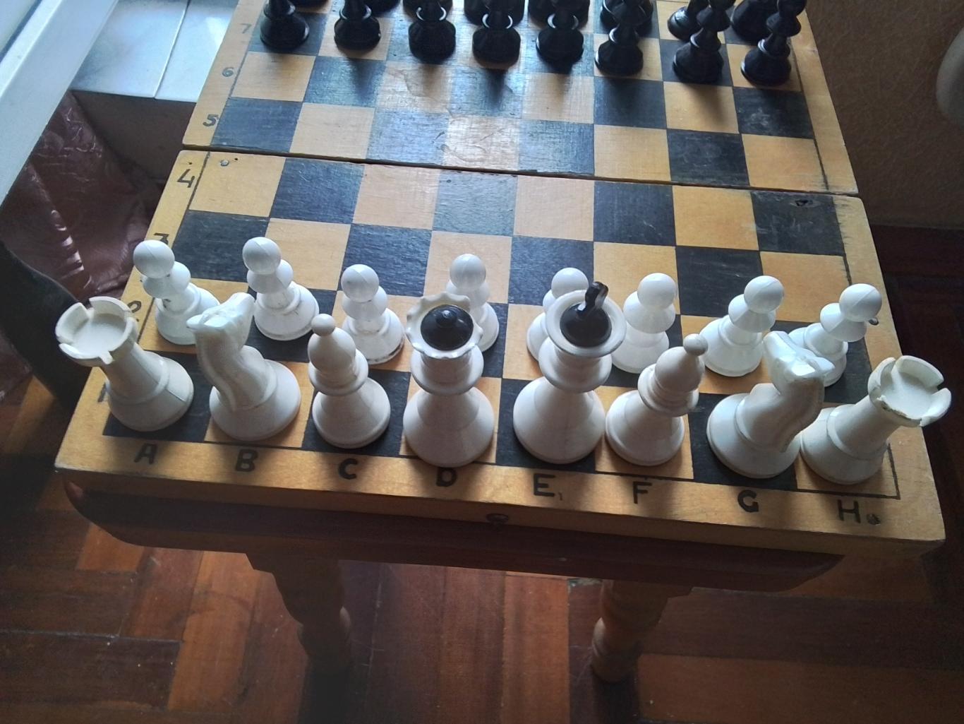 Настольная игра Шахматы Пластмасс СССР 1970 годы 2