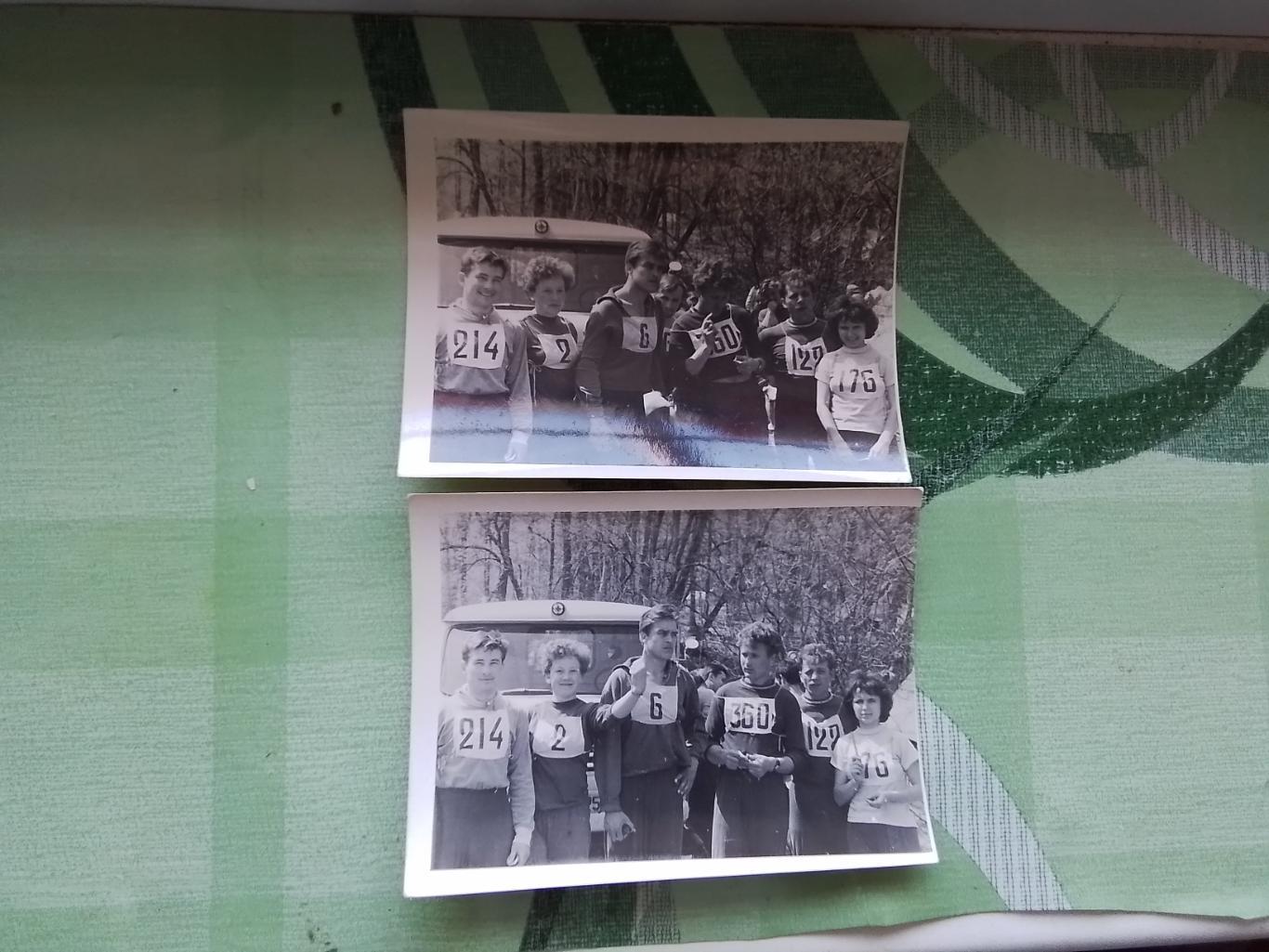2 фото Спортивное ориентирование Спортсмены на старте УАЗ буханкк мед 1960 гг