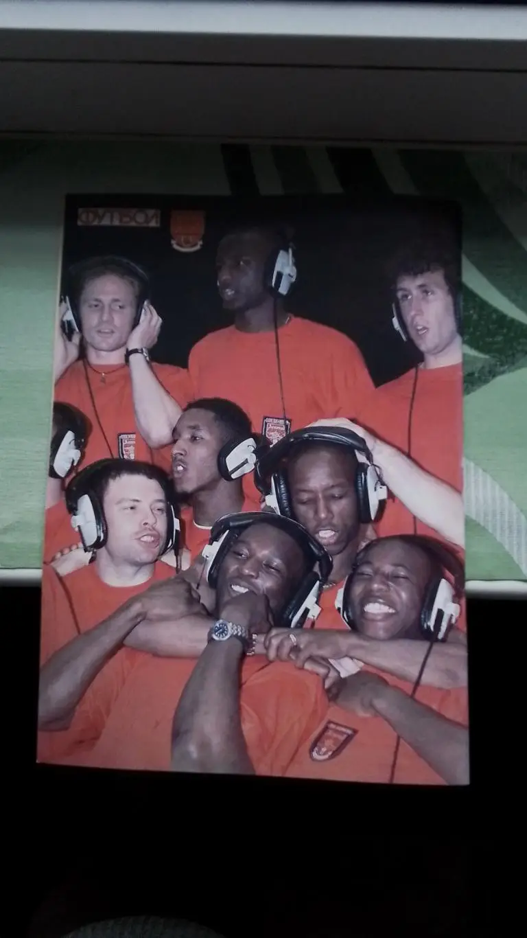 Еженедельник Футбол Украина 1998 11-18 05 19 ЧМ-70 Я Стам Фергюсон Арсенал чемпи 4