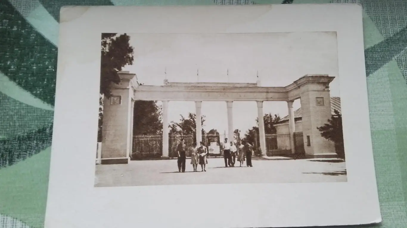 Открытка Сумы Вход на стадион Спартак 1958