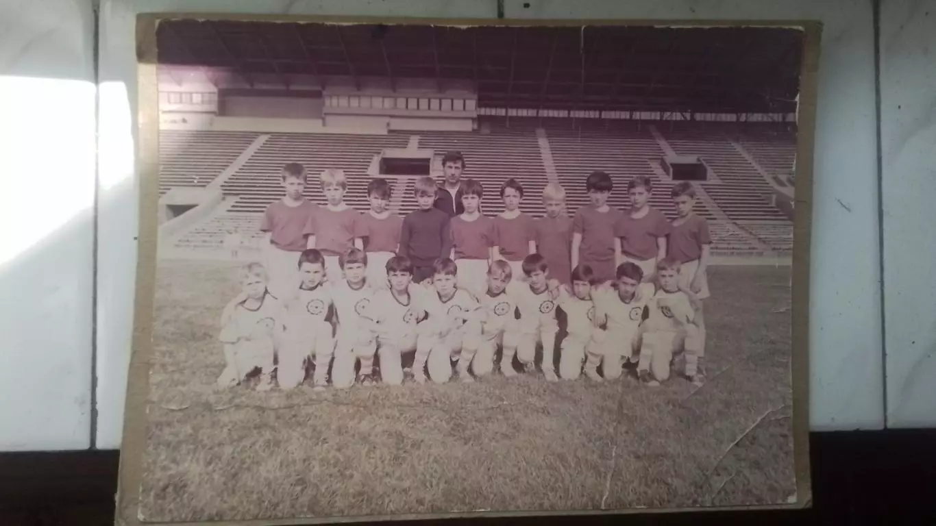 Фото 1 Стадион Металлист Харьков Группа 10-летних 1974 год рождения 1984