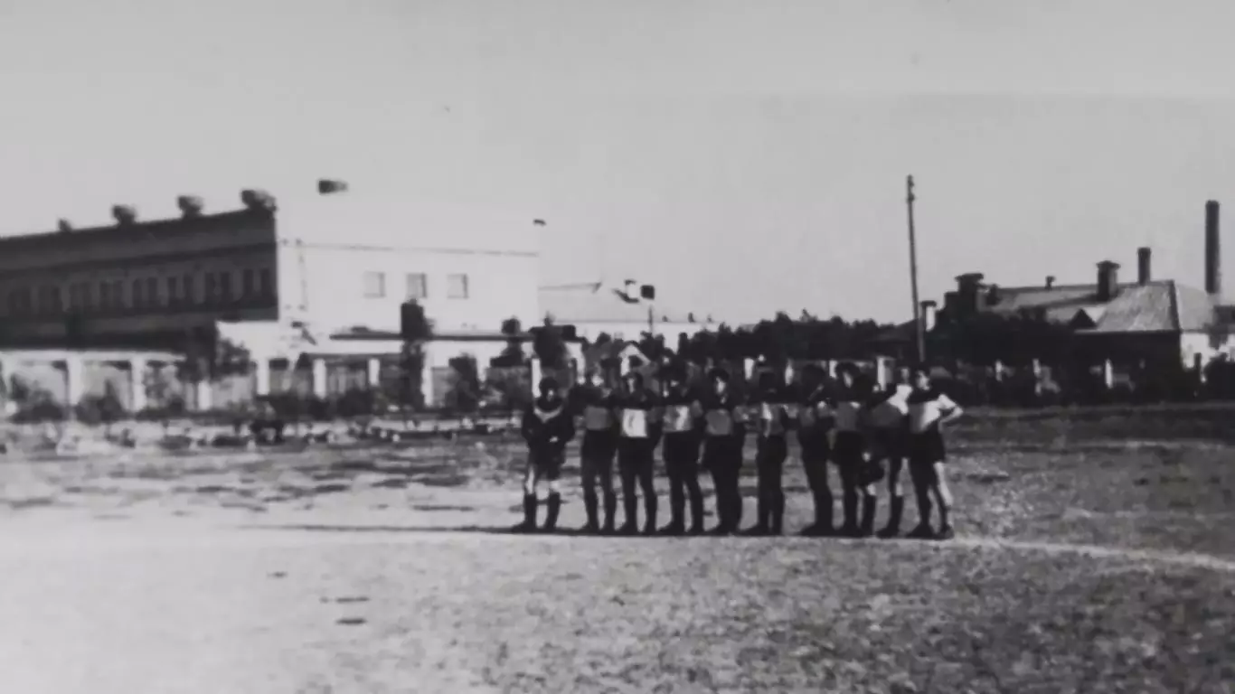 Фото Армия футбол Стадион Команда в центре поля 10 чел Казарма 1957 - 1962 гг 1