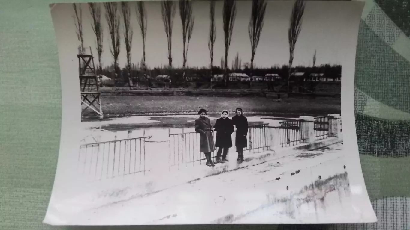 5 фото Неизв водный стадион Деревянная вышка трибуна 1956 - 1959 гг 2