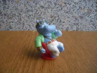 Бегемот палубный Киндер Сюрприз