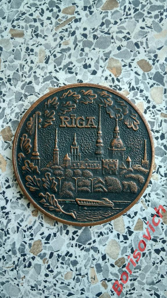 Настольная медаль Riga