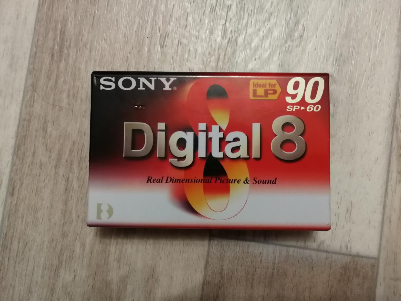 Видеокассета Sony Digital 8 N8-60P2 (новая, запечатанная, чистая, редкая)