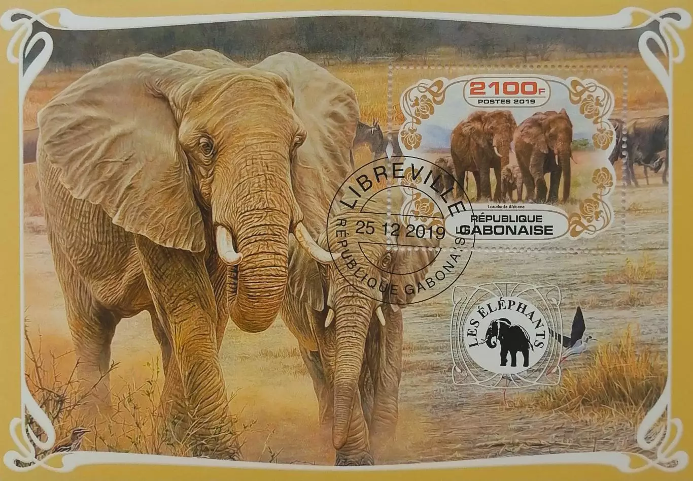 Блок. Габон 2019. Фауна. Животные Африки. Слоны.