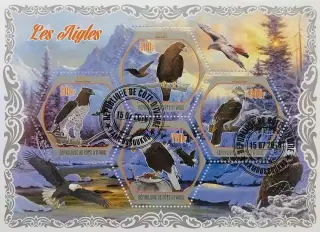 Малый лист. Кот-д’Ивуар 2018. Фауна. Хищные птицы.