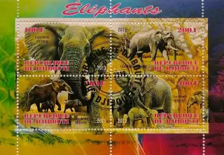 Малый лист. Джибути 2013. Фауна. Дикие животные Африки. Слоны.