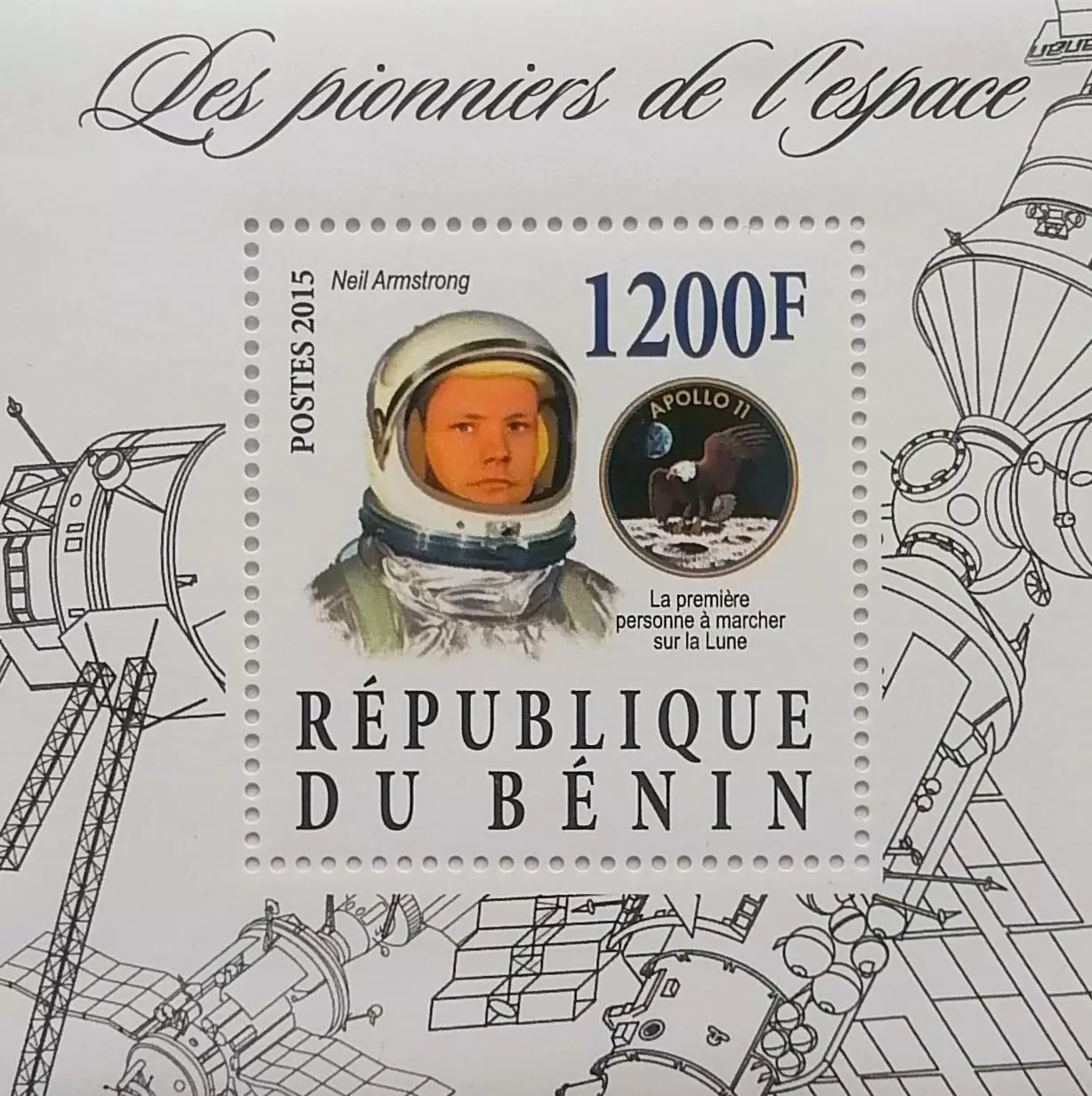 Блок. Бенин 2015. Космос. Н.Амстронг.