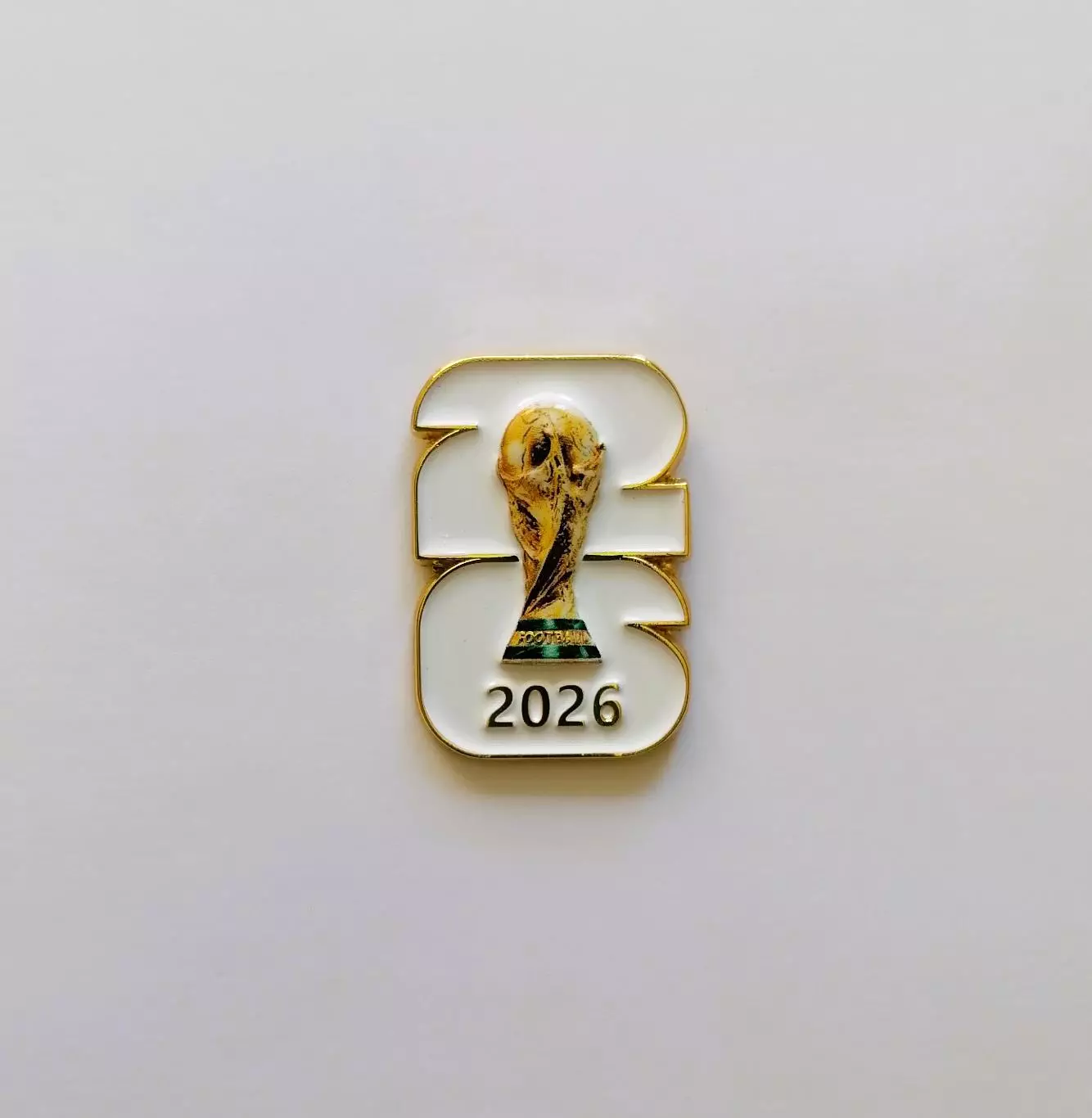 Значок. Чемпионат мира по футболу 2026. Эмблема белая.