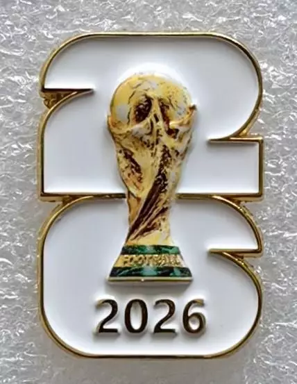 Значок. Чемпионат мира по футболу 2026. Эмблема белая.