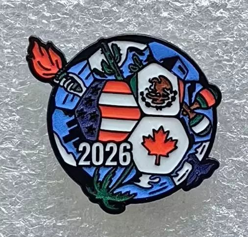 Значок. Чемпионат мира по футболу 2026. США. Канада. Мексика. (3)